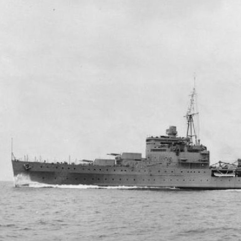 Global Maritime History Royal Navy Cruisers (3): HMS Edinburgh, a ...