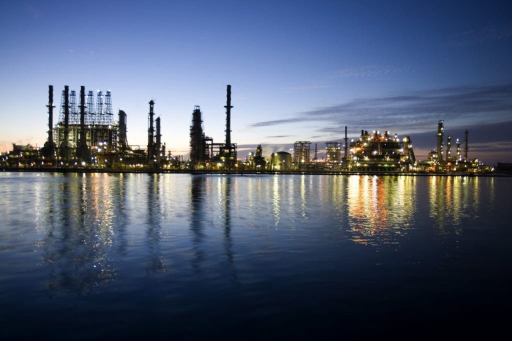 Image of coastal oil refinery