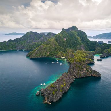 El Nido island, Philippines - photograph by Alejandro Luengo